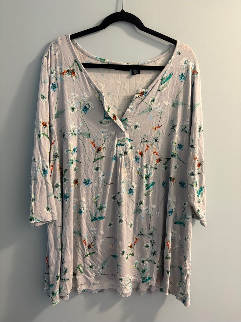 Jones New York Light Pink Floral Henley Tunic